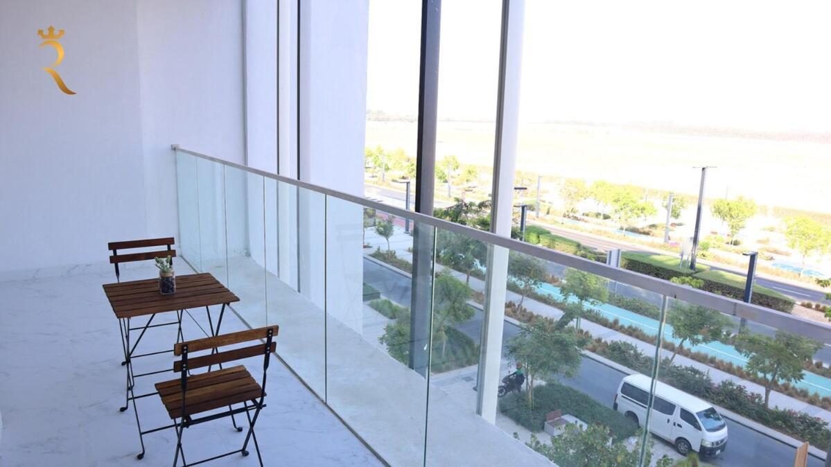 Masdar 1br Peaceful Retreat And Near Airport Abu Dhabi