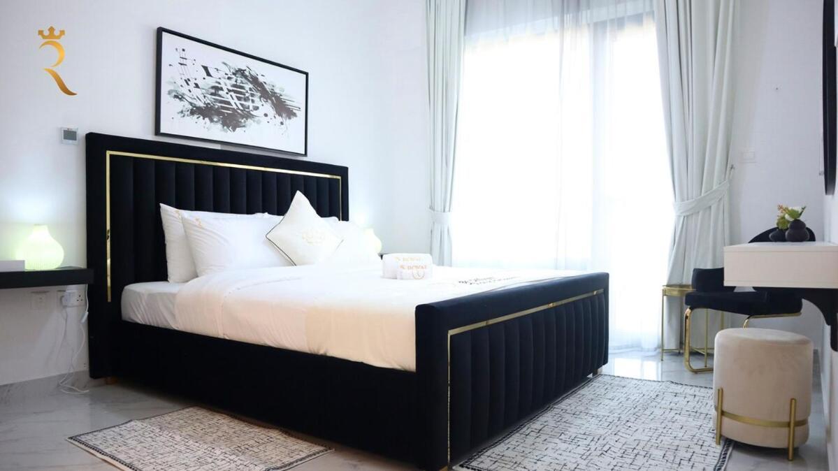 Apartment Masdar 1br Peaceful Retreat And Near Airport *